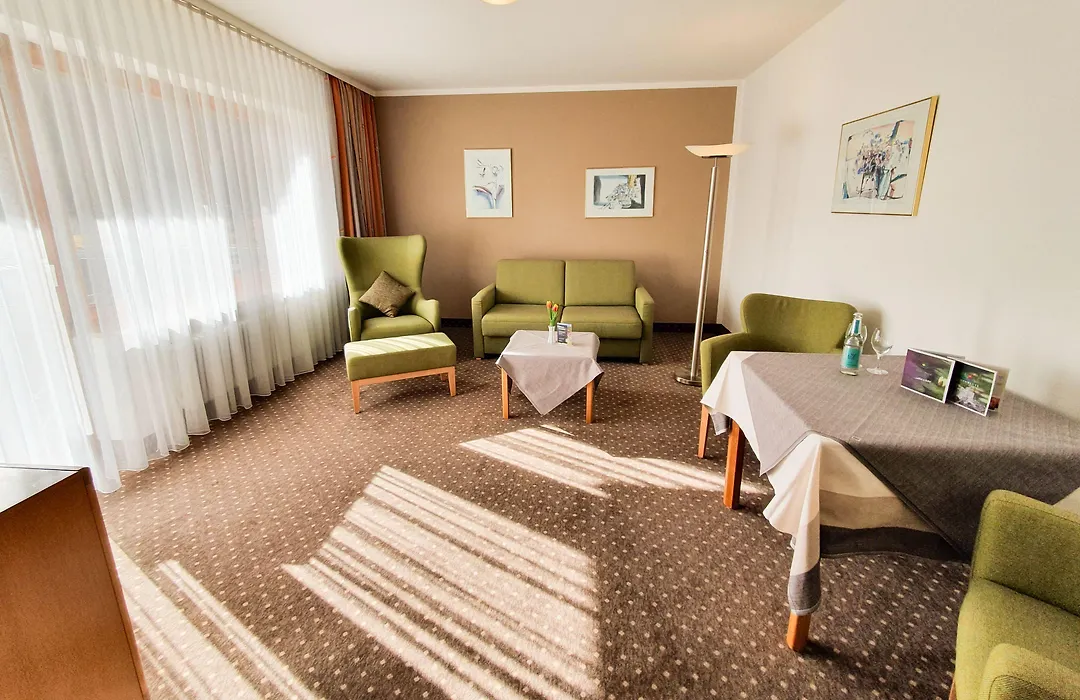 Hotel&Gasthof Zur Linde-1