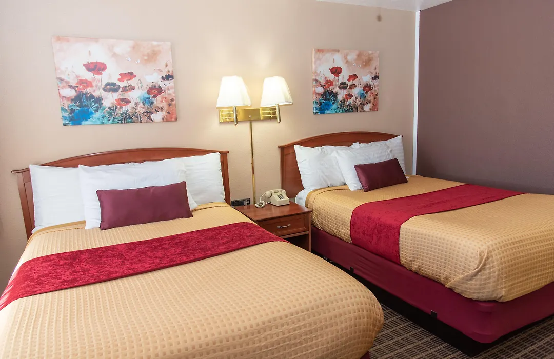 Esquire Inn-1
