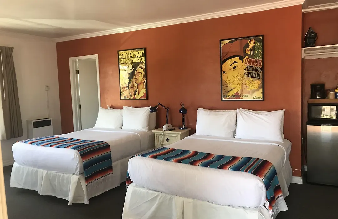 Agave Inn-1