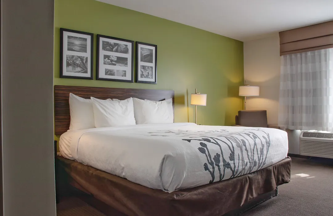 Sleep Inn & Suites Gulfport-1