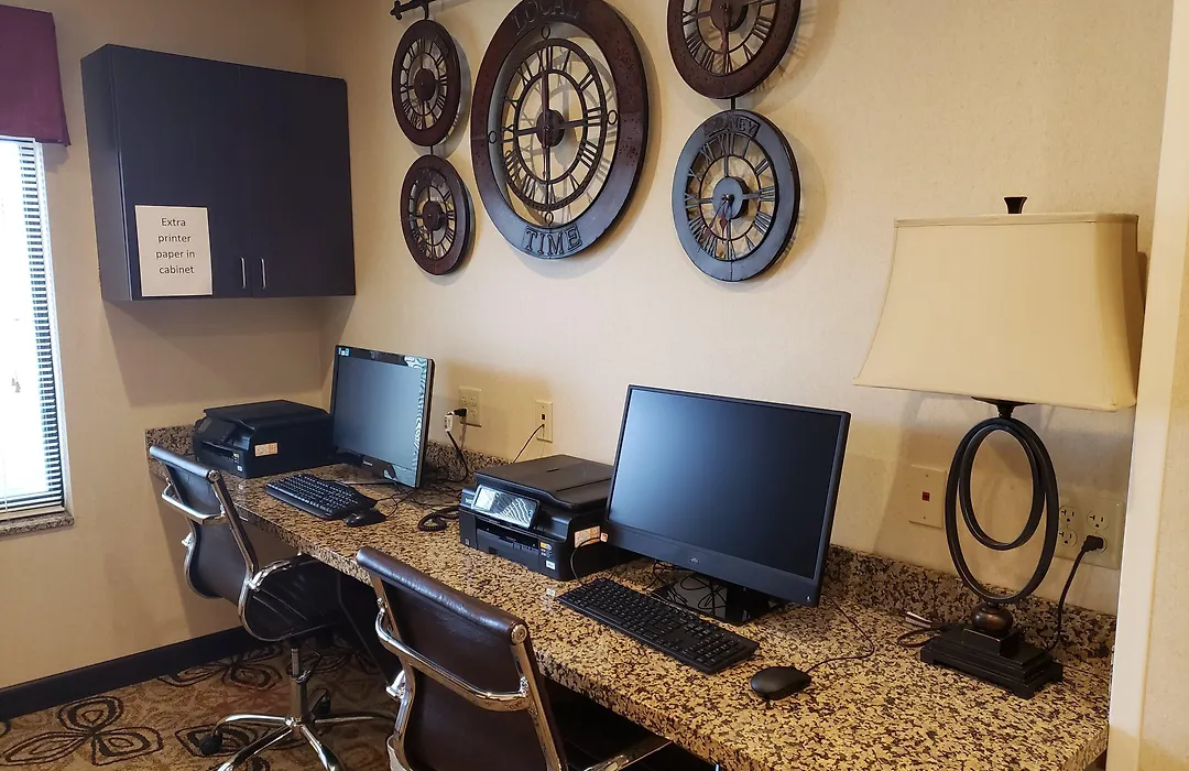 Holiday Inn Express & Suites Cambridge By Ihg-1