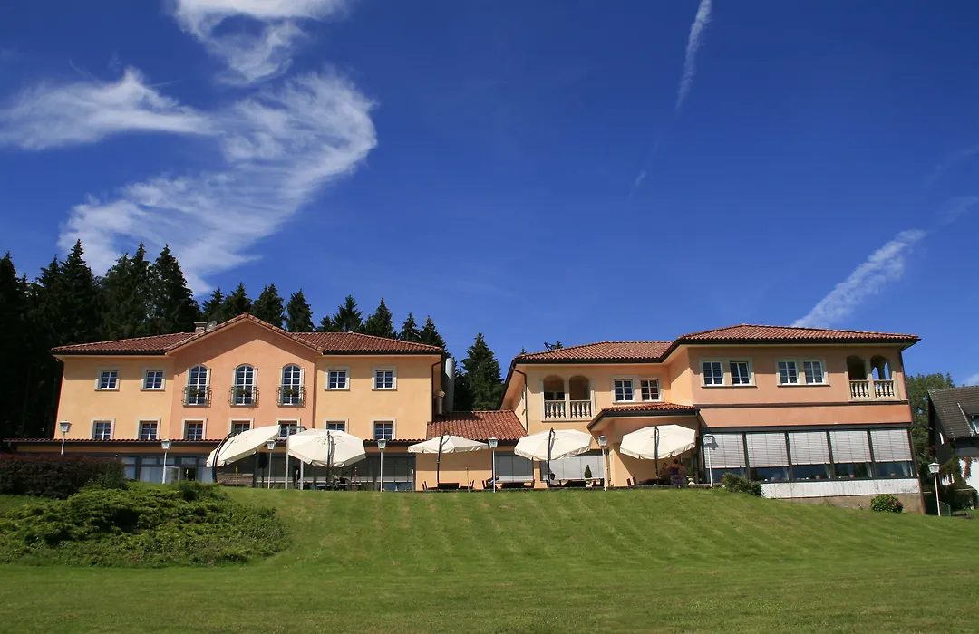 Waldhotel Marienheide-1