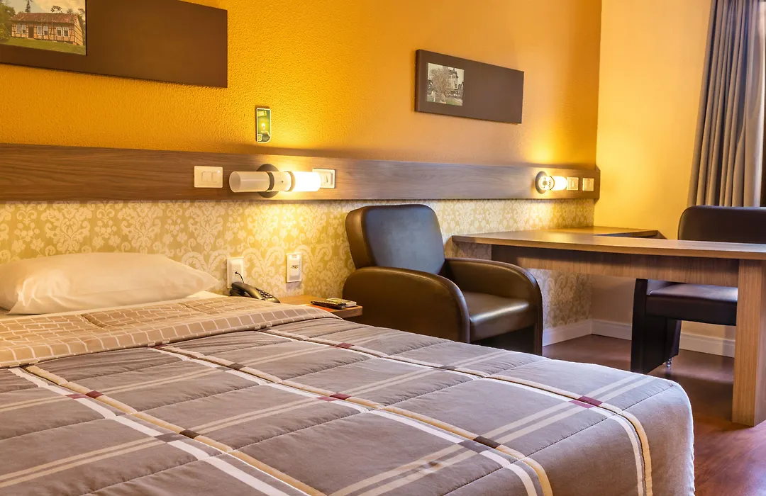 Hotel 10 São Leopoldo-1