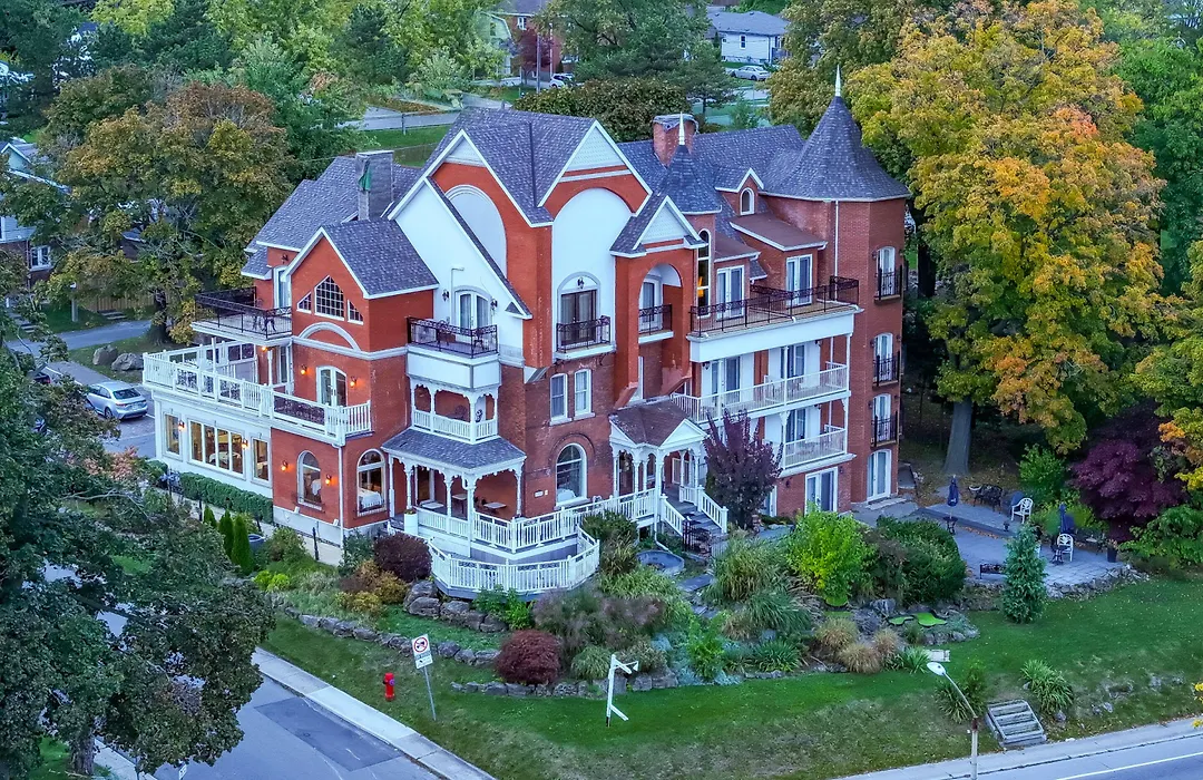 Niagara Grandview Boutique Hotel-1