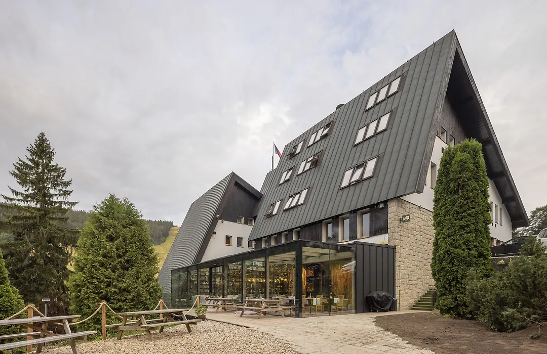Pytloun Wellness Hotel Harrachov-1