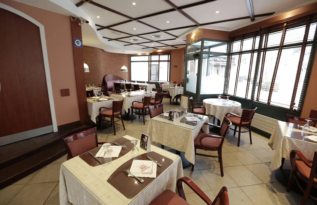 Hôtel Au Petit Caporal-1
