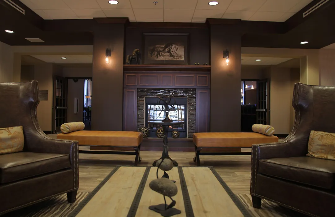Teddy'S Residential Suites Watford City-1