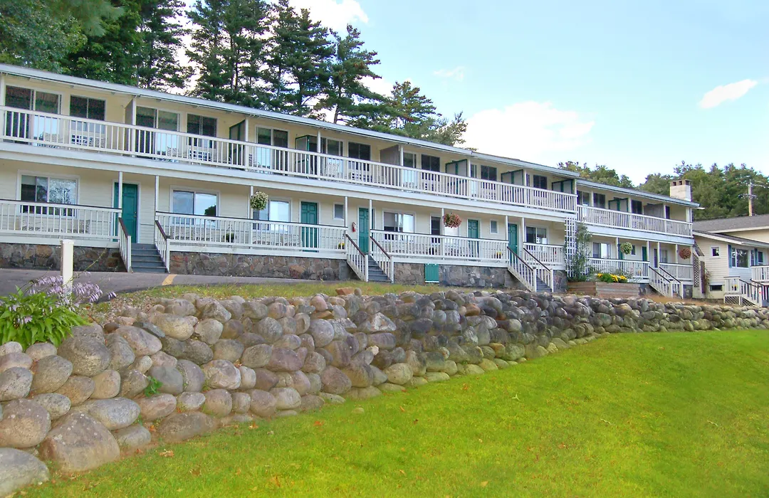 Inn On The Hill-1