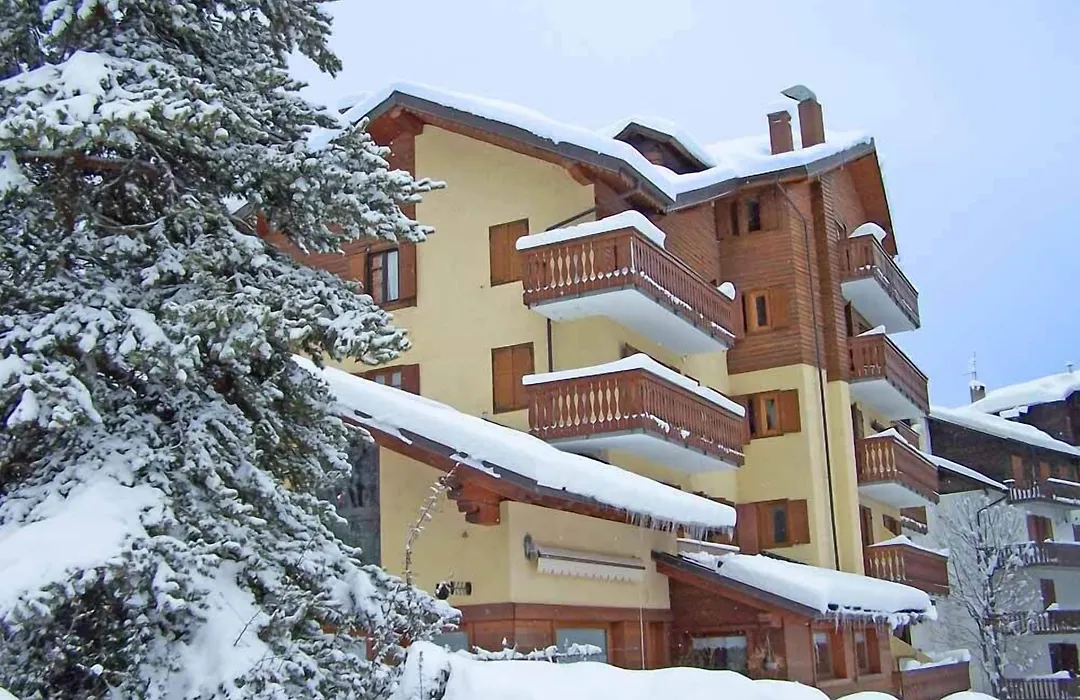 Hotel Bucaneve-1