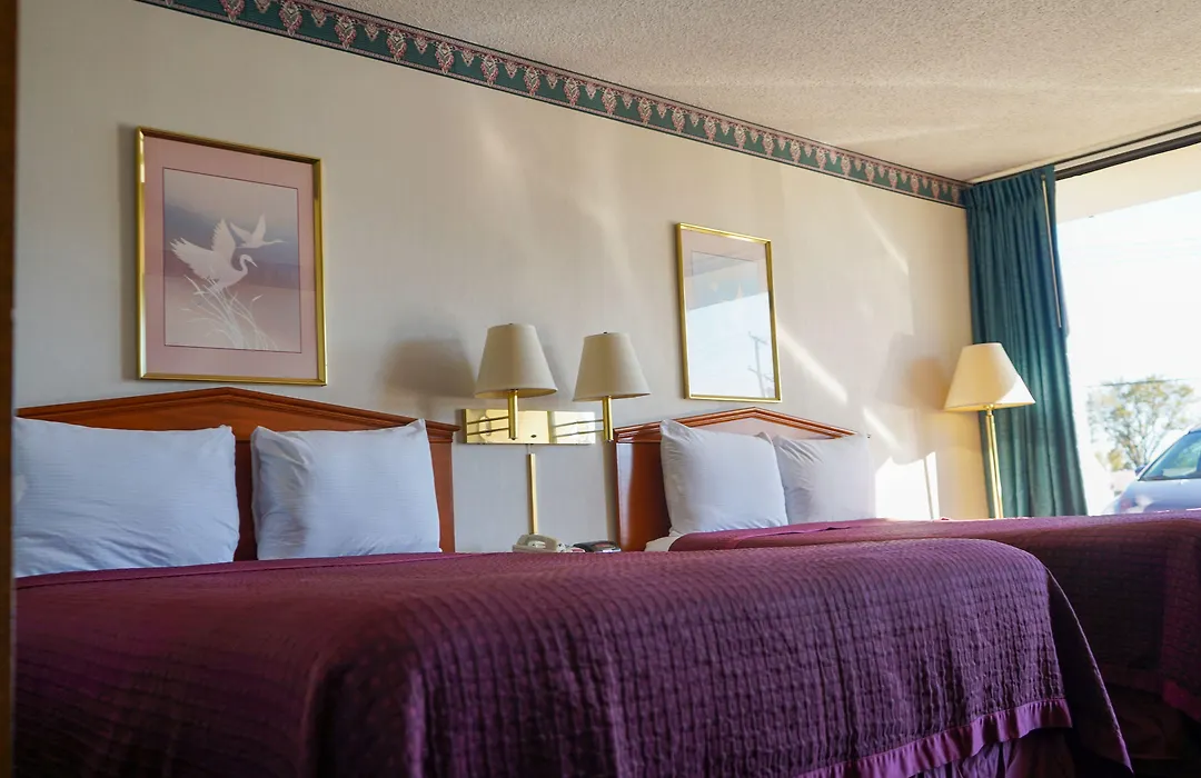 Sunset Inn Clarksville-1