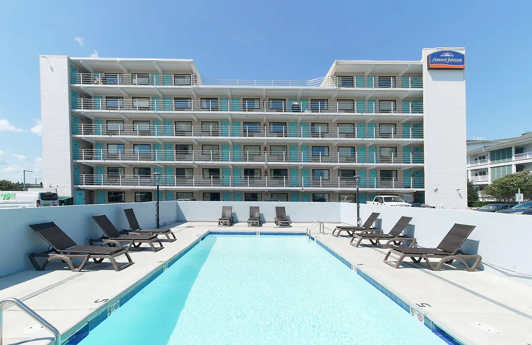 Howard Johnson By Wyndham Virginia Beach At The Beach-1