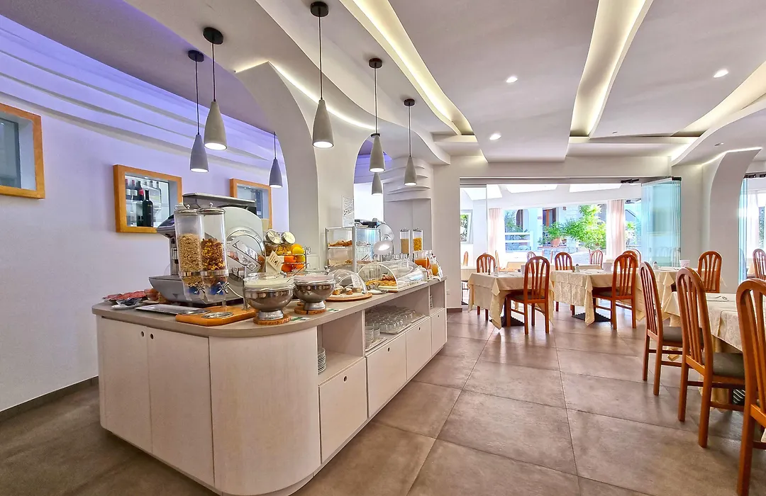 Hotel Montemerlo-1