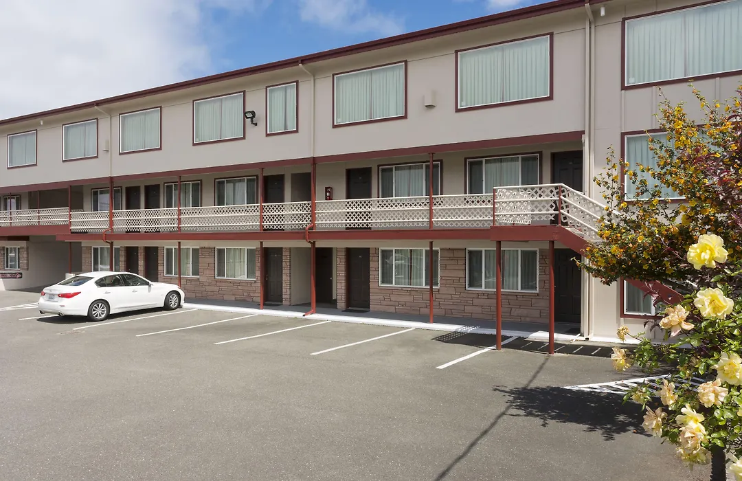 Flagstone Motel-1