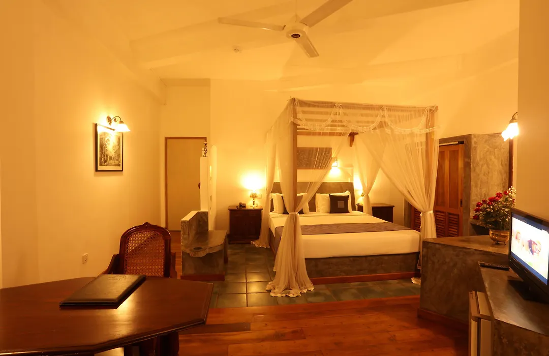 Orient Hotel-1
