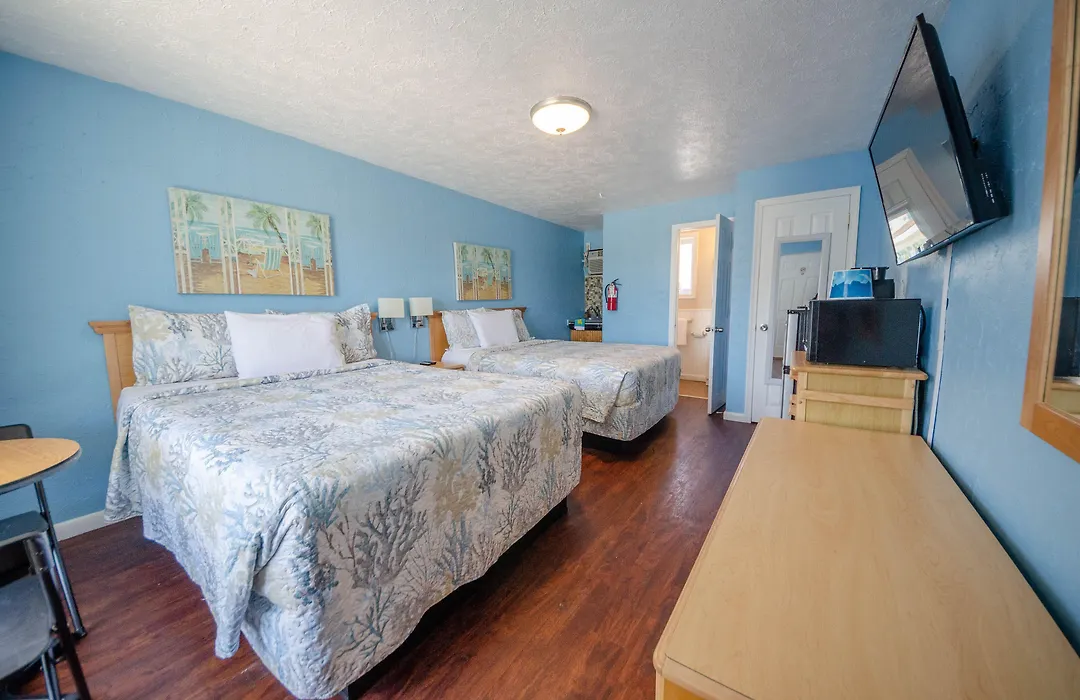 Surfcomber Motel-1