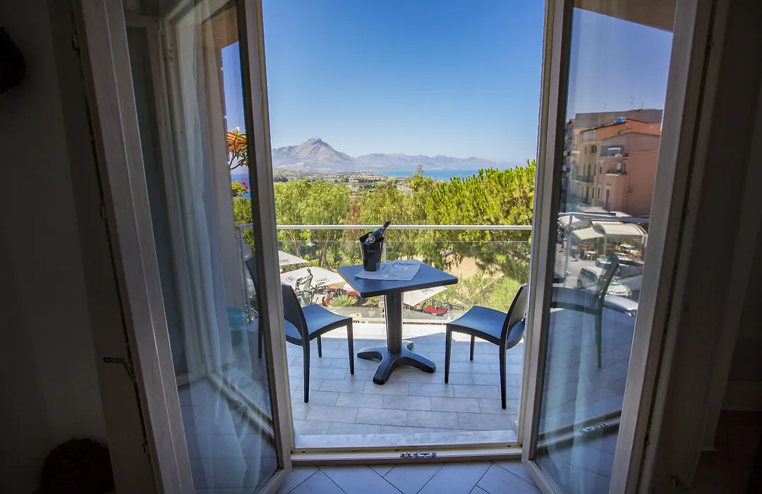 Belvedere Rent Rooms-1