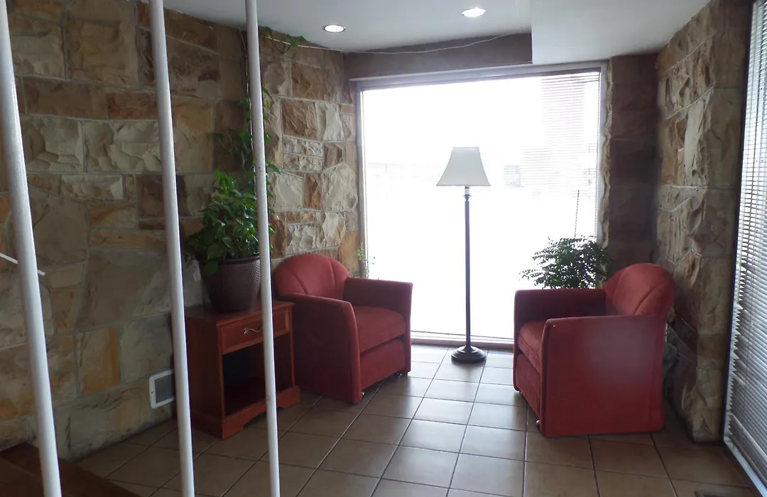Executive Inn Chillicothe-1