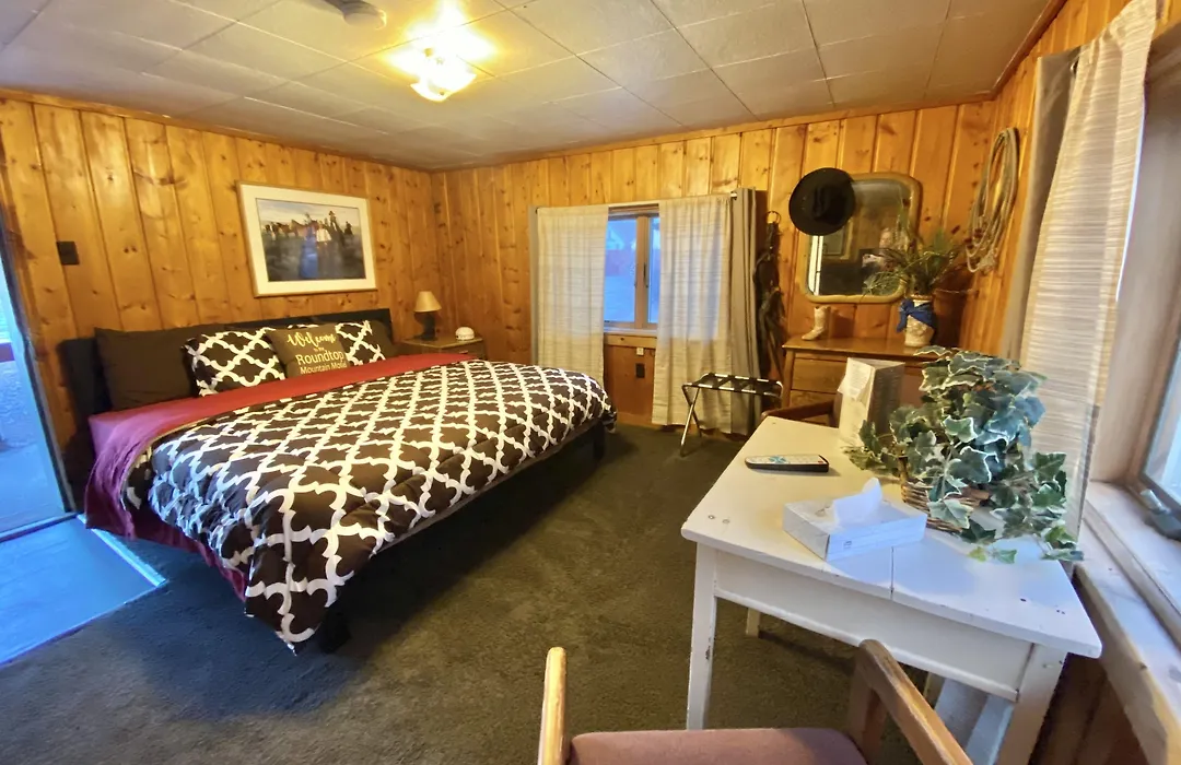Roundtop Mountain Vista - Cabins And Motel-1