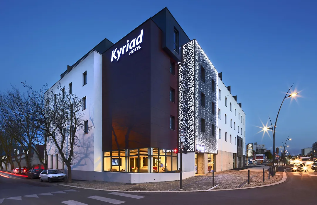 Kyriad Troyes Centre-1