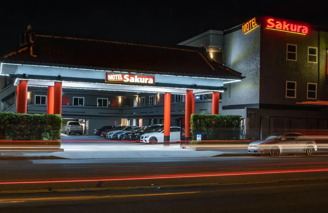 Sakura Inn (Adults Only)-1