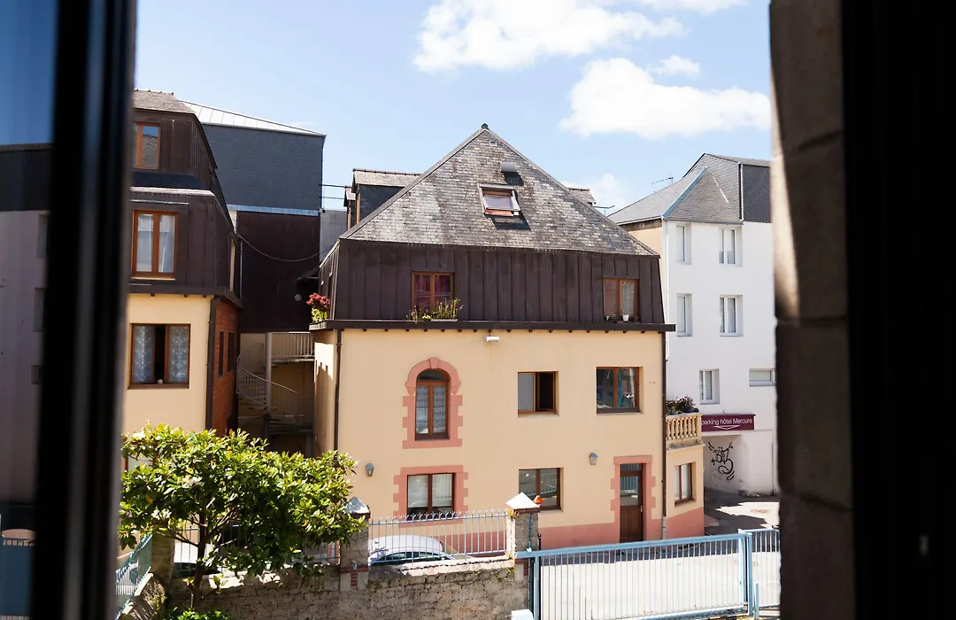 Hotel De La Gare-1