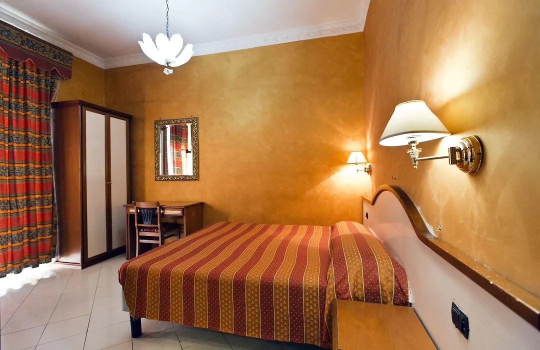 Hotel Lella-1