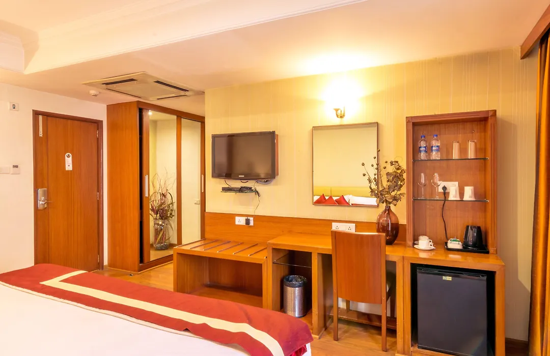 Octave Suites - Residency Rd-1