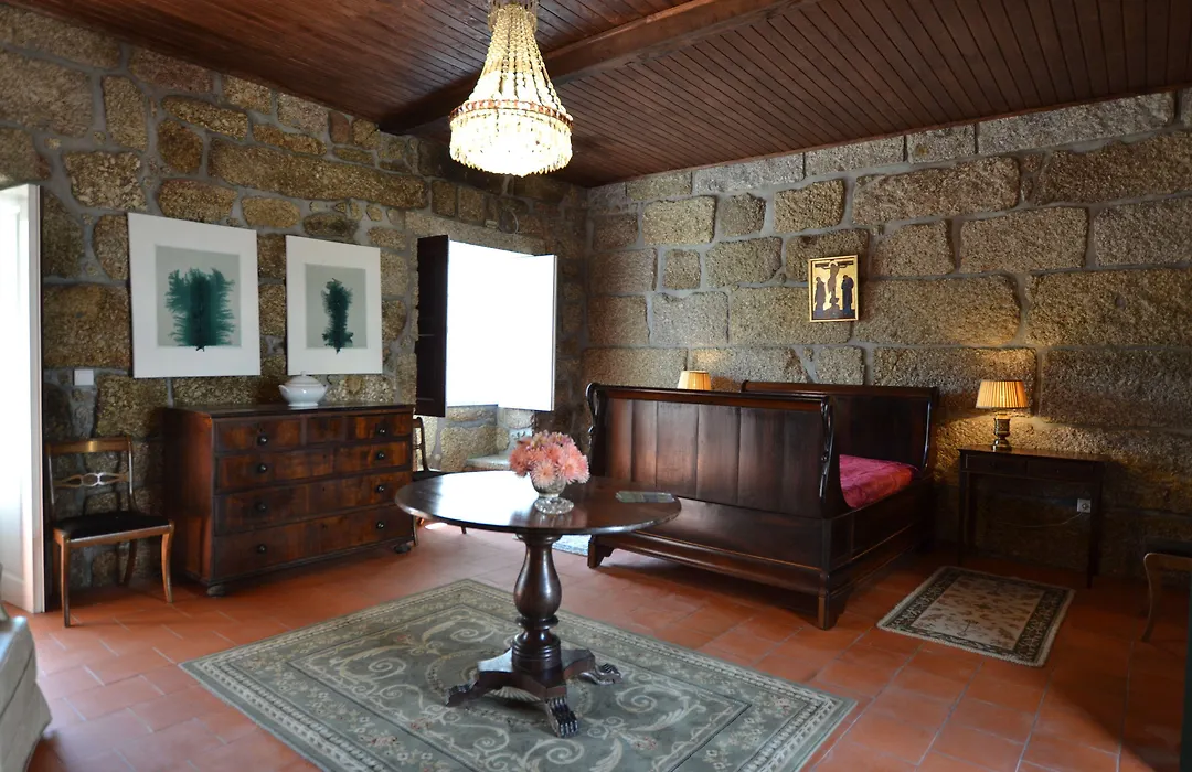 Casa Do Ribeiro-1