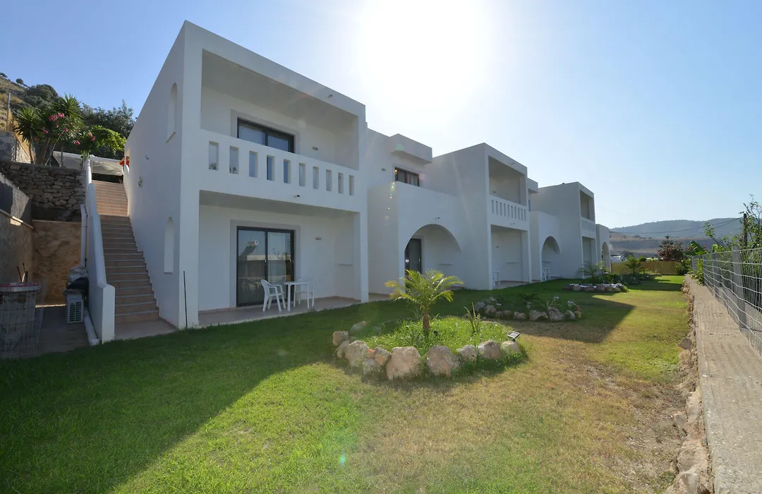 Golden View Studios-1