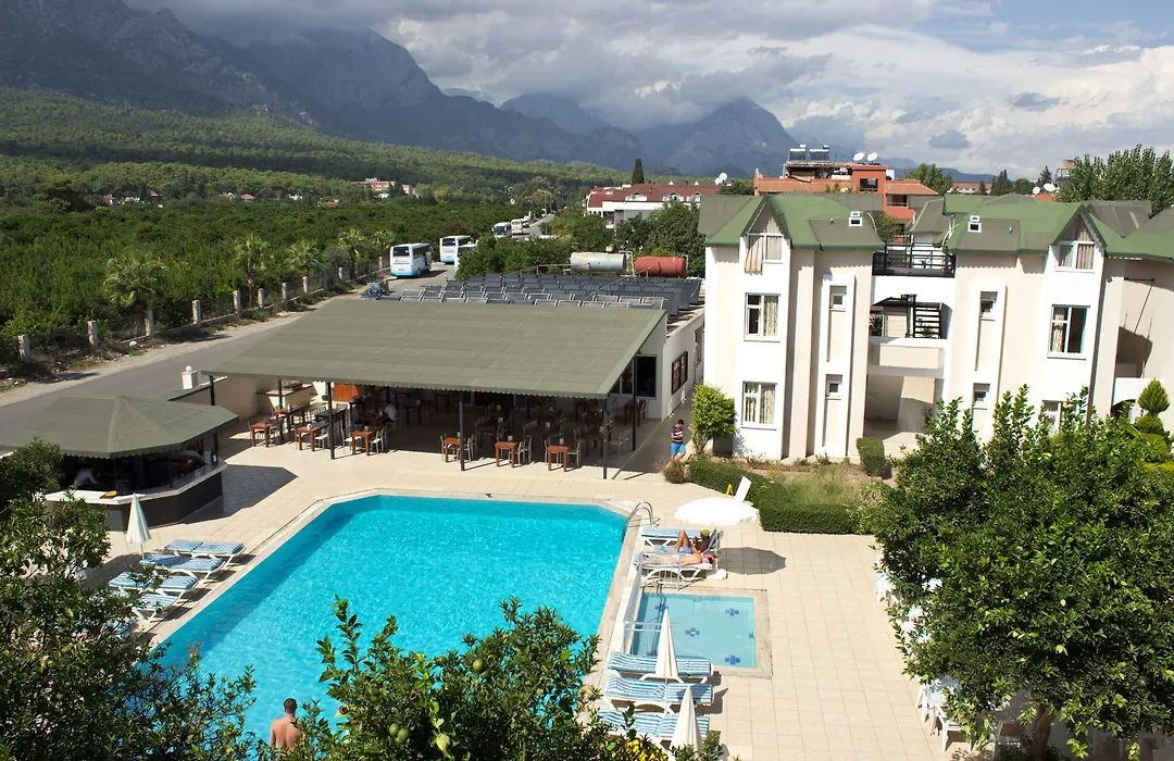 Ares Hotel-1