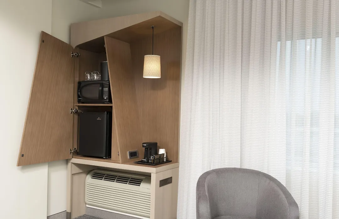Courtyard By Marriott Mt. Pleasant At Central Michigan University-1