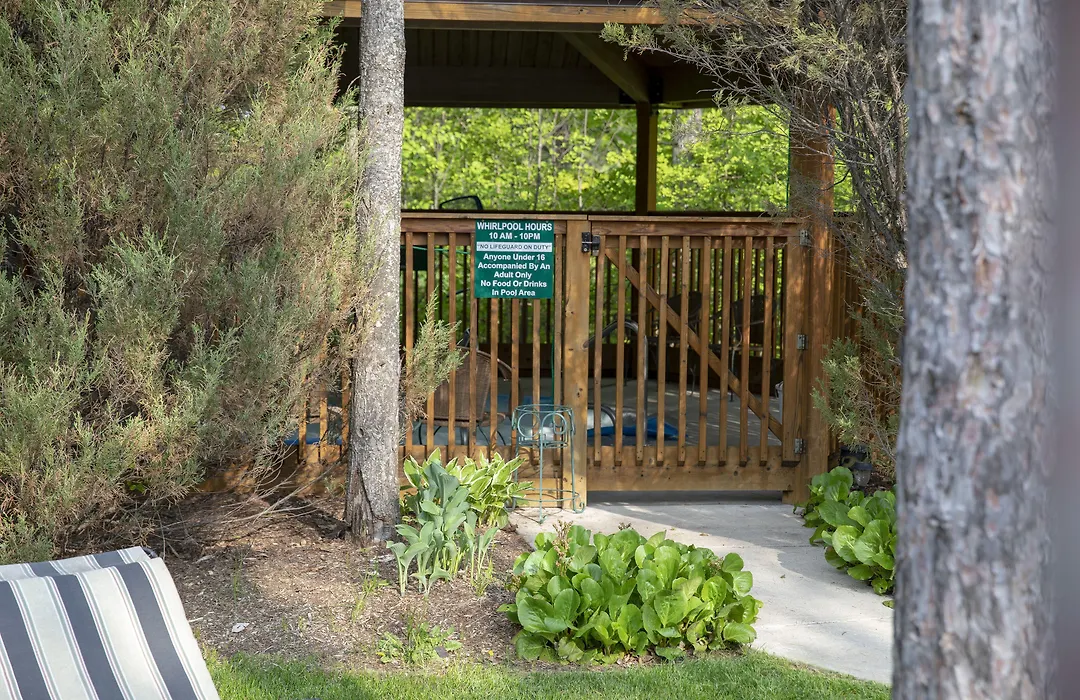 Coachlite Inn-1