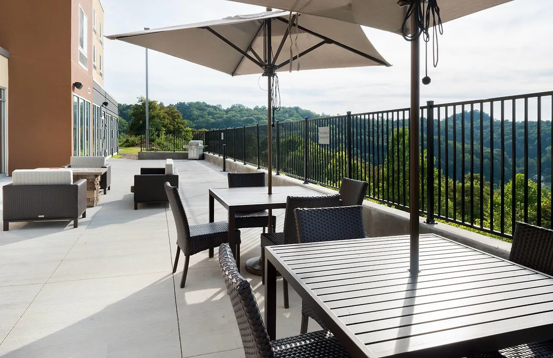 Fairfield Inn & Suites By Marriott Huntington-1