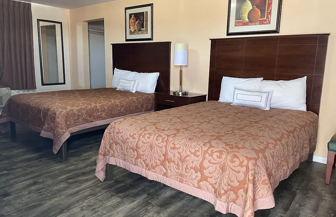 Travelers Inn - Clearwater-1