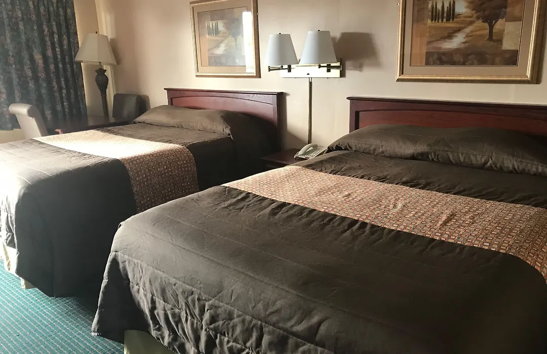 Redwood Inn-1