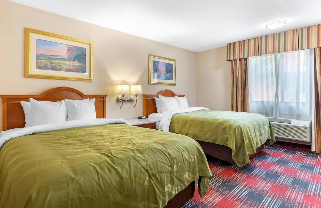 Quality Inn & Suites Oceanside Near Camp Pendleton-1