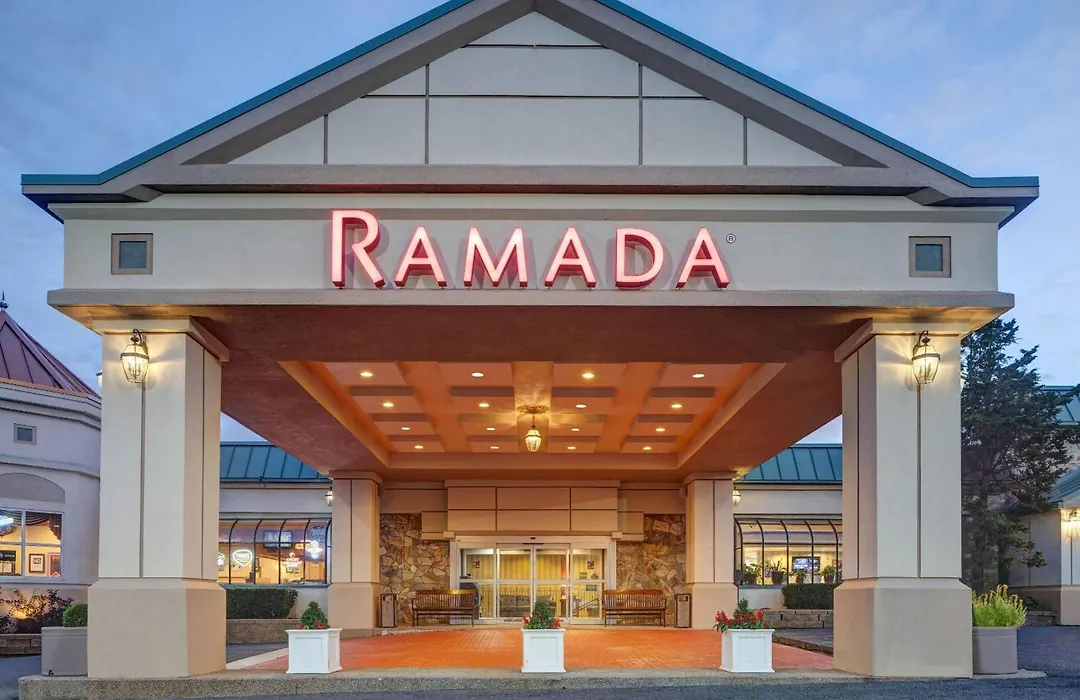 Ramada By Wyndham State College Hotel & Conference Center-1