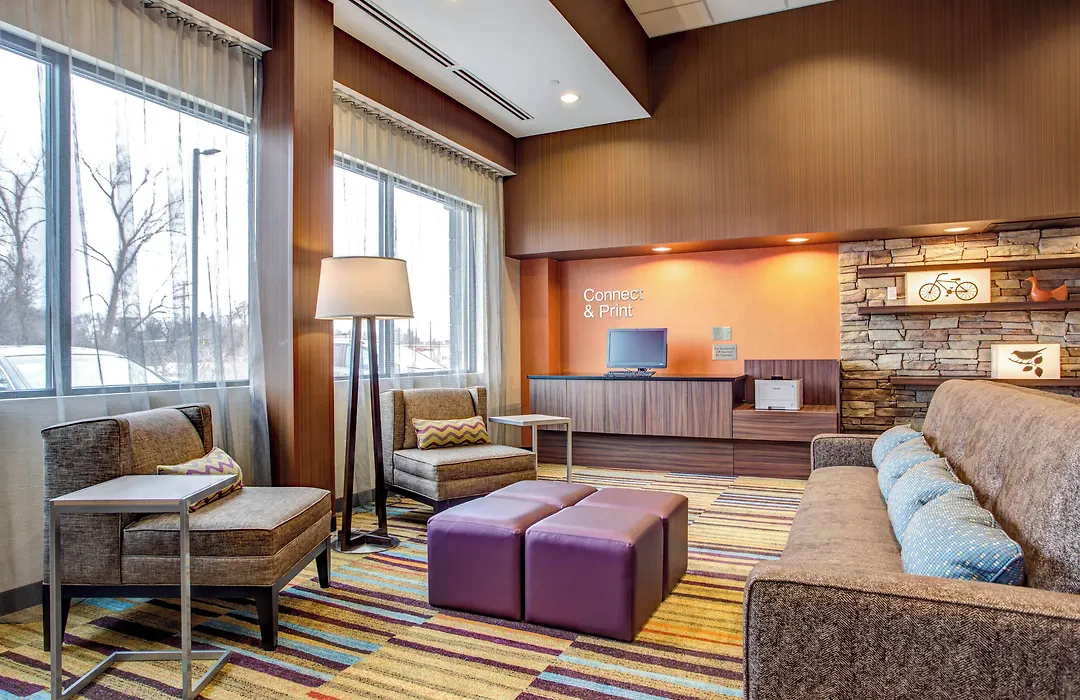 Fairfield Inn & Suites By Marriott Springfield Holyoke-1