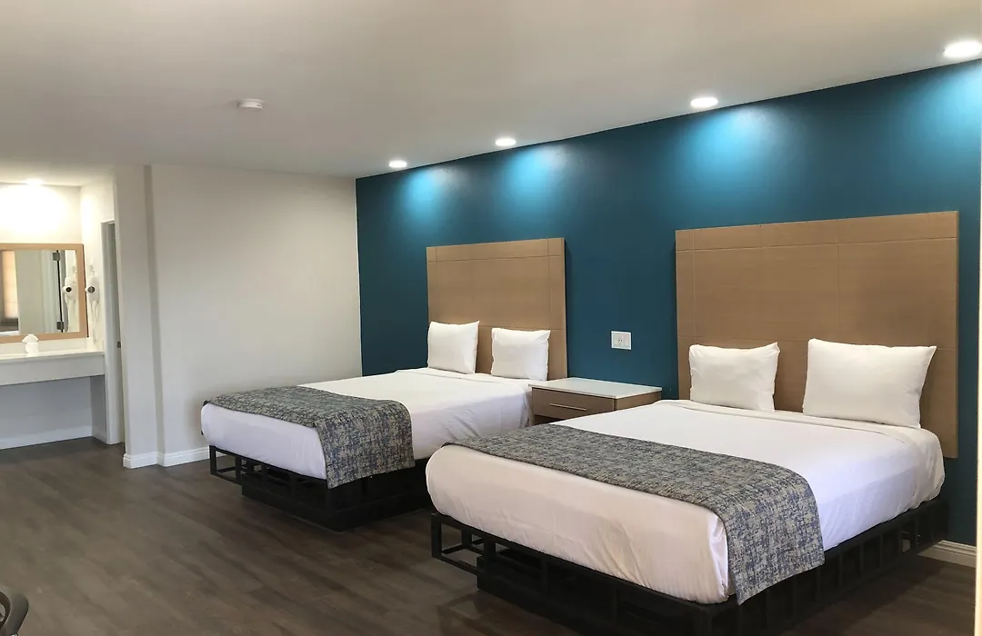 Cali Inn-1
