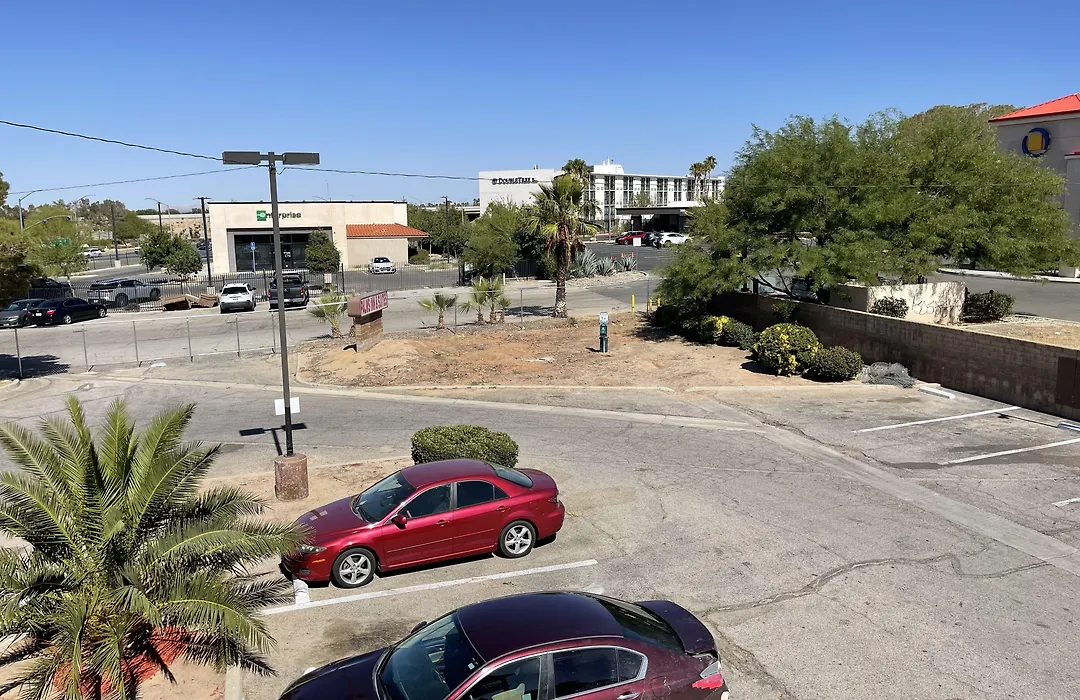 Palms Inn & Suites-1