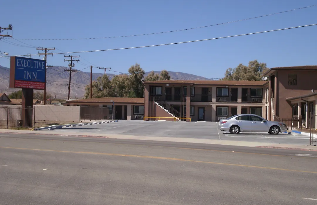 Executive Inn Mojave-1