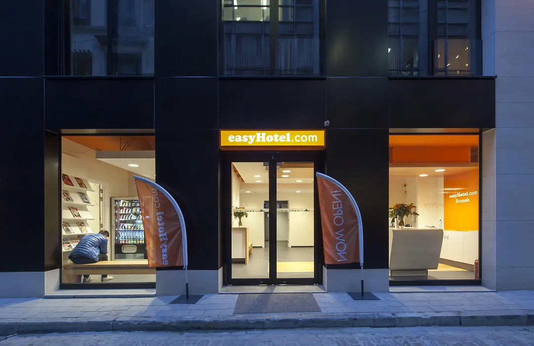 Easyhotel Brussels City Centre-1