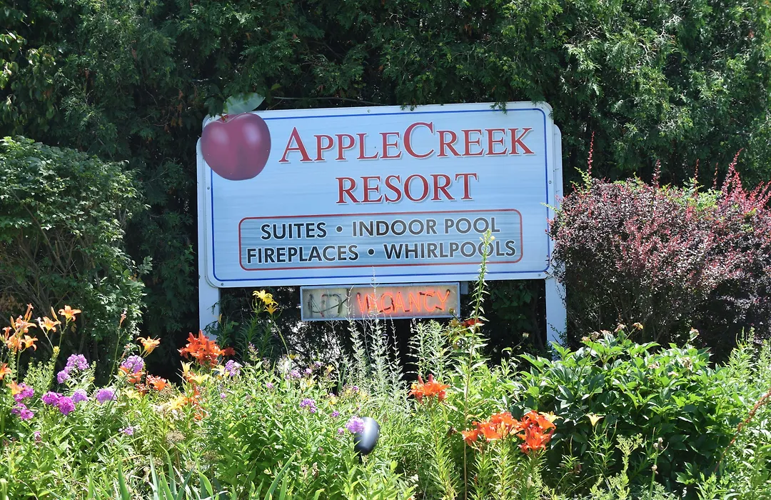 Applecreek Resort-Hotel & Suites-1