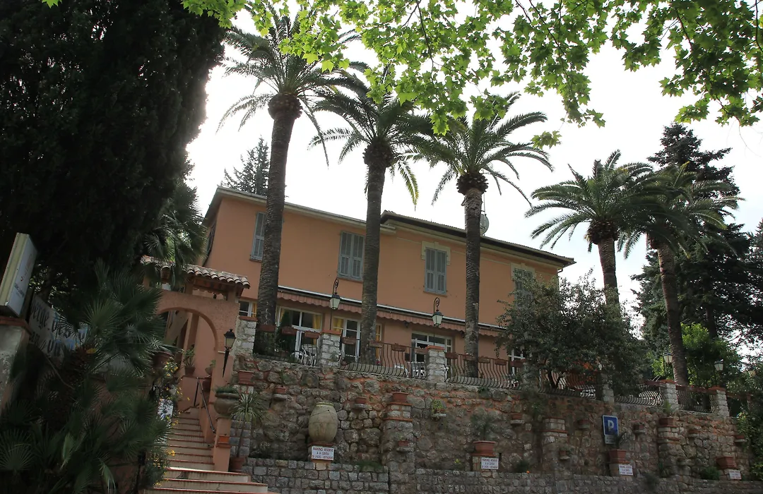 Auberge Les Gorges du Loup-1
