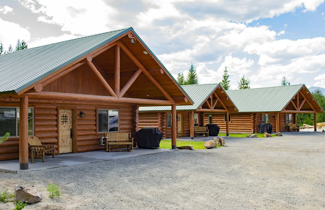 Log Inn Bonners Ferry-1