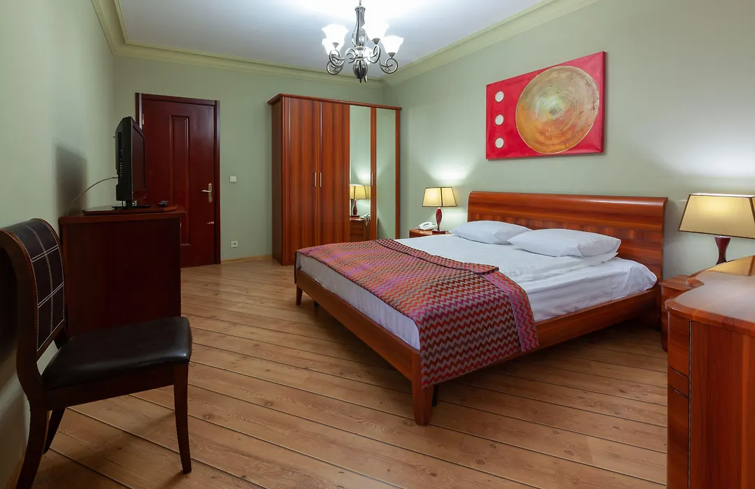 Penthouse Hotel-1