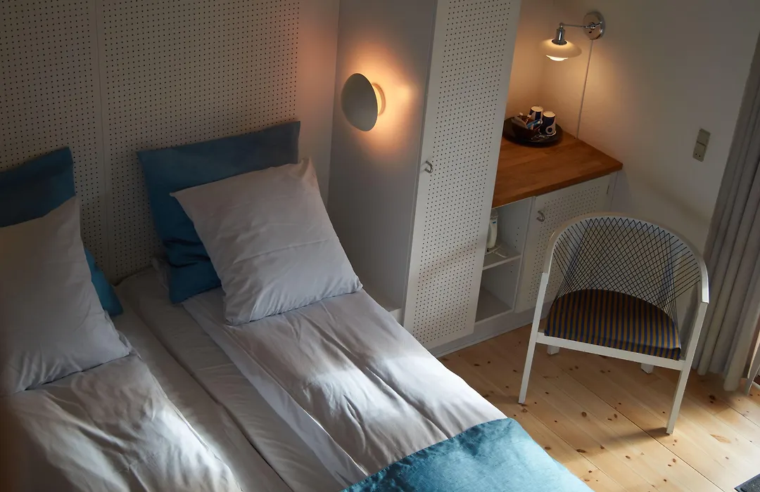 Henne Molle A Badehotel-1