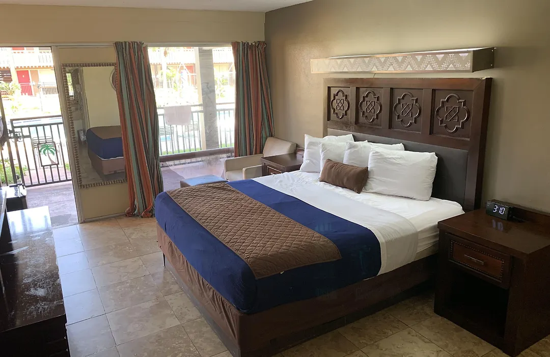 Rodeway Inn-1
