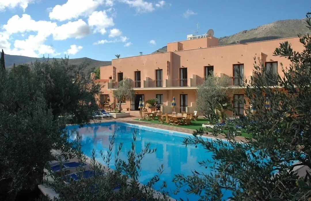 Hotel Achibea-1