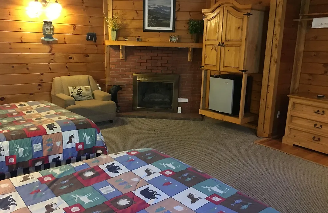 Smoky Falls Lodge-1